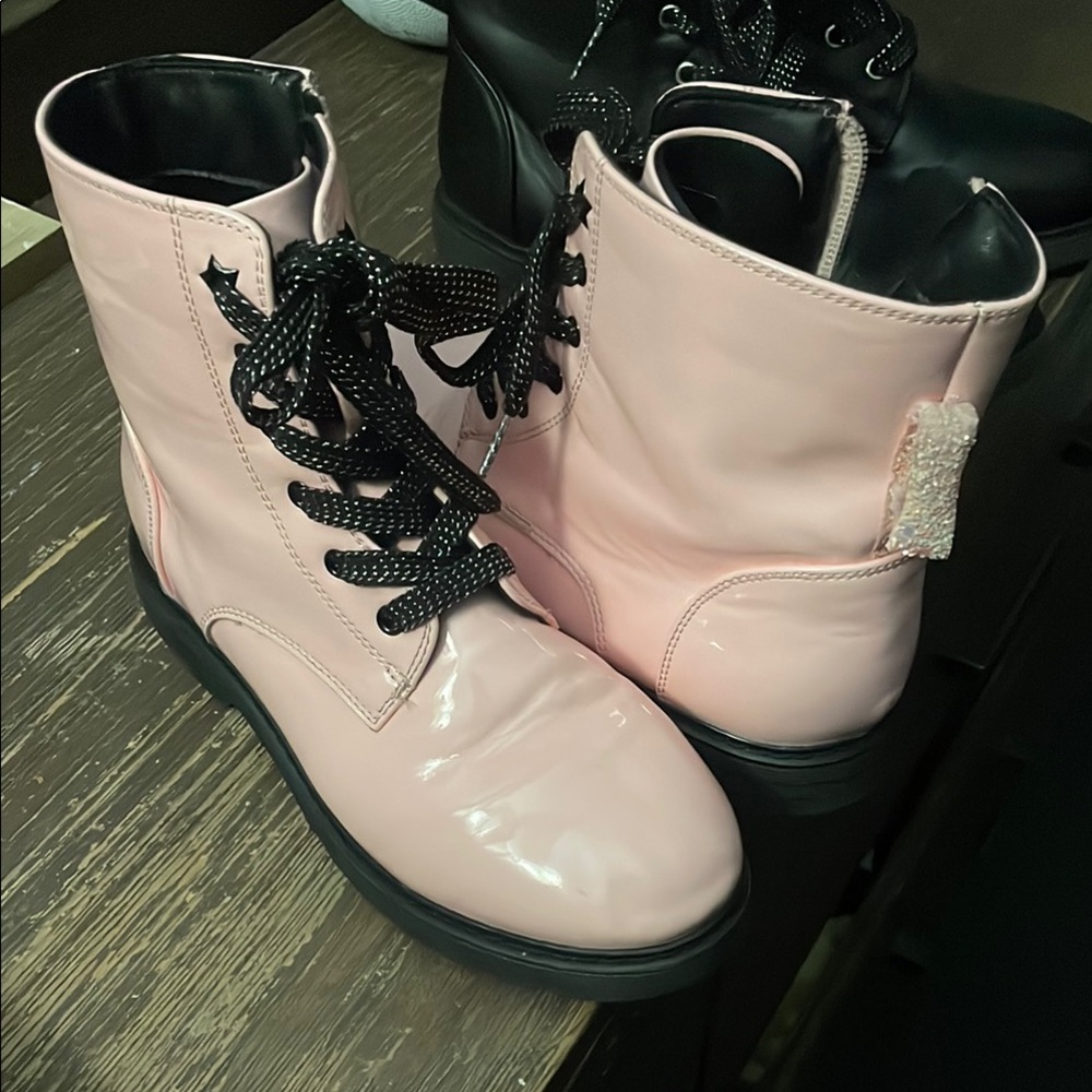 SO Pink Combat Moto Boots with Glossy Finish